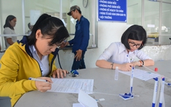 Bát nháo khám sức khỏe thi bằng lái xe